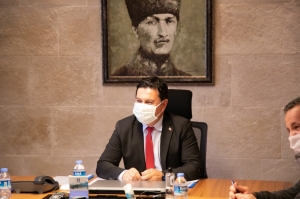 MAHALLE MUHTARLARI İLE SIKI İŞBİRLİĞİ SÜRÜYOR