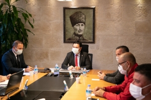 MAHALLE MUHTARLARI İLE SIKI İŞBİRLİĞİ SÜRÜYOR