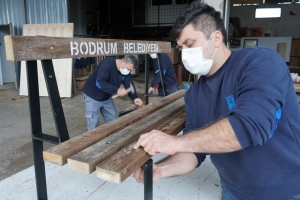 BODRUM BELEDİYESİ MOBİLYA ÜRETİMİYLE TASARRUF SAĞLIYOR