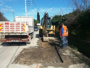 KISITLAMA GÜNLERİNDE BELEDİYE EKİPLERİ SAHADAYDI