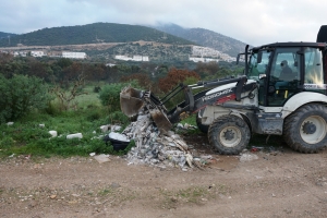 17 KAMYON HAFRİYAT VE ÇÖP TOPLANDI