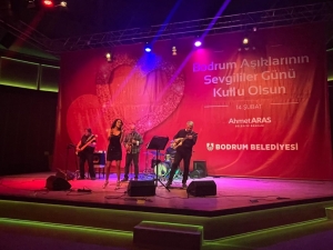 BODRUM BELEDİYESİ YEREL SANATÇILARIN YANINDA