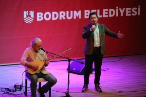 BODRUM BELEDİYESİ YEREL SANATÇILARIN YANINDA