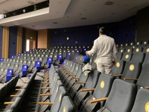 B.B.Ş. TİYATROSU SAHNESİNİ PANDEMİ KURALLARINA UYARAK AÇIYOR