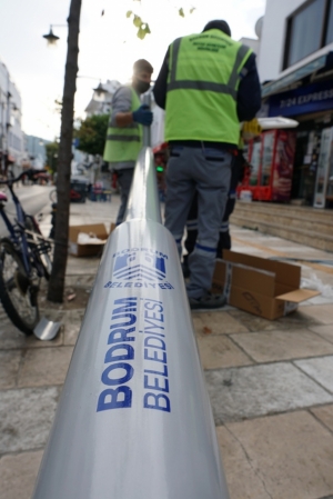 BODRUM BELEDİYESİ SOKAKLARI AKILLI AYDINLATMA İLE DONATIYOR