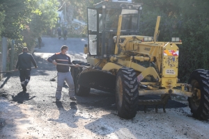 BELEDİYE FEN İŞLERİ EKİPLERİ TORBA'DA