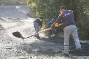 BELEDİYE FEN İŞLERİ EKİPLERİ TORBA'DA