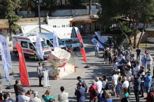 BODRUMLU SÜNGERCİLER ANISINA SÜNGER HEYKELİ AÇILIŞI YAPILDI