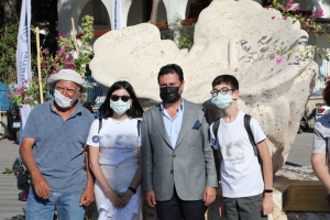 BODRUMLU SÜNGERCİLER ANISINA SÜNGER HEYKELİ AÇILIŞI YAPILDI