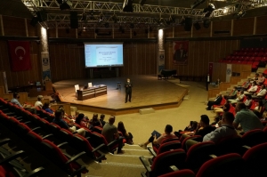 BELEDİYE PERSONELİNE HİZMET İÇİ EĞİTİM SEMİNERİ