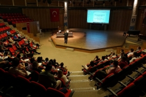 BELEDİYE PERSONELİNE HİZMET İÇİ EĞİTİM SEMİNERİ