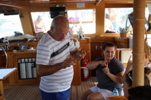 BODRUM BELEDİYESİ’NDEN İŞİTME ENGELLİLER İÇİN ‘SESSİZ TUR’