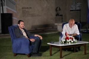 ERCAN KESAL UMURÇA PARKI'NDA SANATSEVERLERLE BULUŞTU