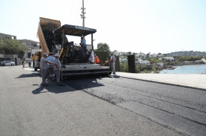 BELEDİYE FEN İŞLERİ EKİPLERİ DUR DURAK BİLMİYOR