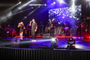 BODRUM BELEDİYESİ SARI YAZ KALE KONSERLERİ DERYA ULUĞ İLE BAŞLADI
