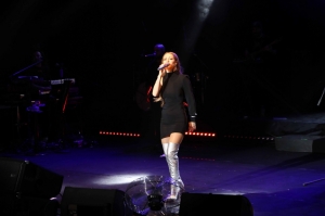 BODRUM BELEDİYESİ SARI YAZ KALE KONSERLERİ DERYA ULUĞ İLE BAŞLADI