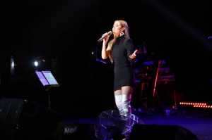 BODRUM BELEDİYESİ SARI YAZ KALE KONSERLERİ DERYA ULUĞ İLE BAŞLADI