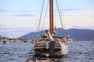 İLHAN KOMAN İLE 100 YIL HEYKEL SERGİSİ SANATSEVERLERİ BEKLİYOR