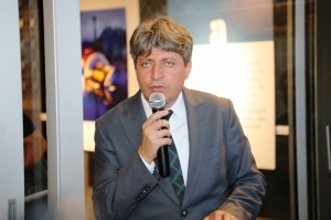 İLHAN KOMAN İLE 100 YIL HEYKEL SERGİSİ SANATSEVERLERİ BEKLİYOR