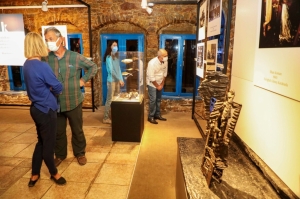 İLHAN KOMAN İLE 100 YIL HEYKEL SERGİSİ SANATSEVERLERİ BEKLİYOR