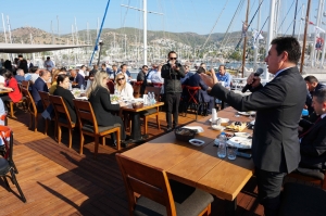 MUHTARLAR GÜNÜ VE DENİZCİLER DERNEĞİ 50. YILI KUTLANDI