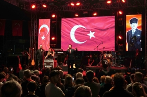 CUMHURİYET COŞKUSU MOĞOLLAR İLE BAŞLADI