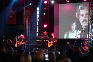 CUMHURİYET COŞKUSU MOĞOLLAR İLE BAŞLADI