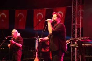 CUMHURİYET COŞKUSU MOĞOLLAR İLE BAŞLADI