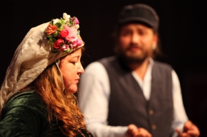 “KONUŞAN ŞARKILAR” BODRUM TEMASIYLA SAHNELENDİ