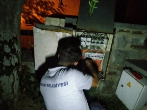 BODRUM BELEDİYESİ ELEKTRİK EKİPLERİ KESİNTİSİZ ÇALIŞIYOR