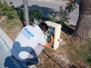 BODRUM BELEDİYESİ ELEKTRİK EKİPLERİ KESİNTİSİZ ÇALIŞIYOR