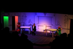 “KOCASINI PİŞİREN KADIN” OYUNUNUN GALASI YAPILDI