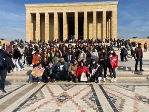 ÇYDD BODRUM GENÇLERİ ATA’NIN HUZURUNDA