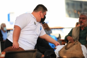 DOWN SENDROMLU YİĞİT, ÇALIŞMA AZMİYLE HERKESE ÖRNEK OLUYOR