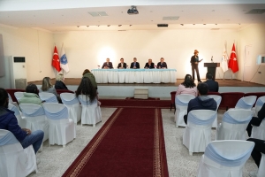 ÜNİVERSİTE ÖĞRENCİLERİNİN SORUNLARI DİNLENDİ