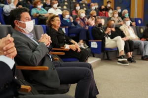 BODRUM BELEDİYESİ ŞEHİR TİYATROSU OYUNLARI SALONU DOLDURMAYA DEVAM EDİYOR