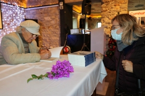 “GEÇMİŞTE KAYBOLMAYA DİRENİŞ”İN KİTABINDA GİRİT’TEN GÖÇÜN ÖYKÜSÜ OKUYUCUYLA BULUŞTU