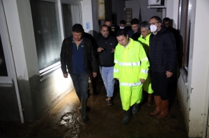 BAŞKAN ARAS, SU TAŞKINI YAŞANAN BÖLGELERDE