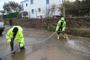 BODRUM'DA EKİPLER, SU TAŞKINLARINA KARŞI TEYAKKUZDA