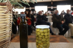 BODRUM BELEDİYESİ ÜRETİCİLERİN YANINDA