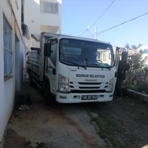 BODRUM BELEDİYESİ’NDEN YANGINDA ZARAR GÖREN AİLEYE DESTEK