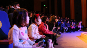 ÖĞRENCİLER “HARİKALAR MUTFAĞI” OYUNUNU İLGİ İLE İZLEDİ