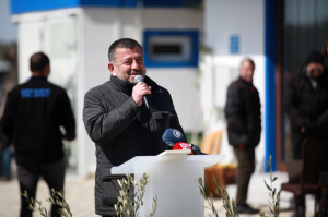 YANGINDA ZARAR GÖREN ÜRETİCİYE 3500 ADET ZEYTİN FİDANI HİBE EDİLDİ