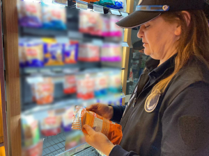 ZABITA EKİPLERİ, HALK SAĞLIĞINI KORUMAK İÇİN DENETİMDE