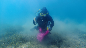 DENİZ DİBİ TEMİZLİĞİ DEVAM EDİYOR