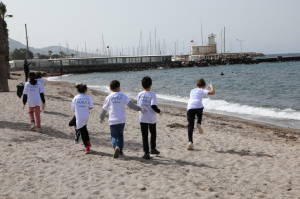 DENİZ DİBİ TEMİZLİĞİ DEVAM EDİYOR