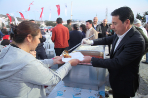 MAHALLE SAKİNLERİ İFTARDA BULUŞTU