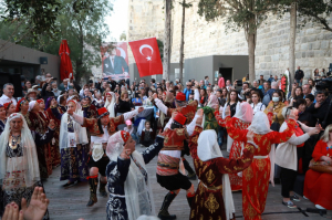BALIKÇI’NIN DOĞUM GÜNÜ, “DÜNYA MERHABA GÜNÜ” OLDU