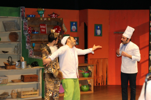 ÖĞRENCİLER TİYATROYLA BULUŞMAYA DEVAM EDİYOR