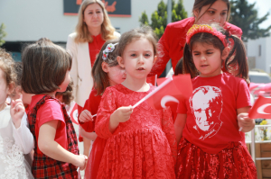 OKUL ÖNCESİ ETKİNLİK MERKEZİ’NDE 23 NİSAN COŞKUYLA KUTLANDI